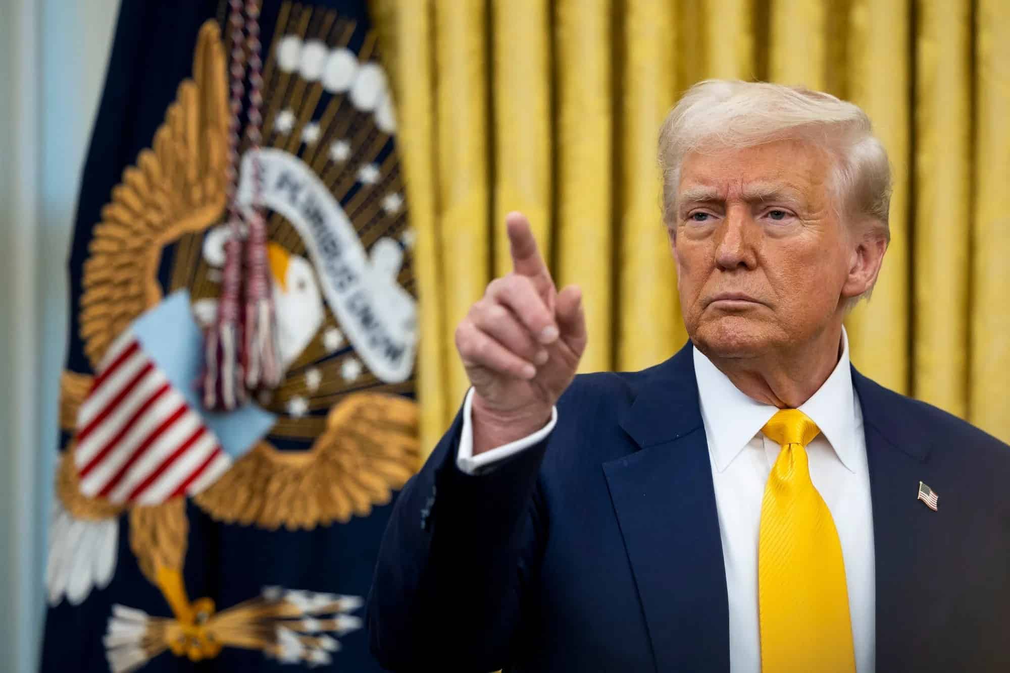 Tổng thống Trump đề xuất "Gold Card" 5 triệu USD thay thế chương trình EB-5